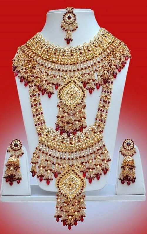 Jewelry and dresses collection for this marriage seasion 2011 Indian Bridal Jewelry 8 Jewelry and dresses collection for this marriage seasion 2011