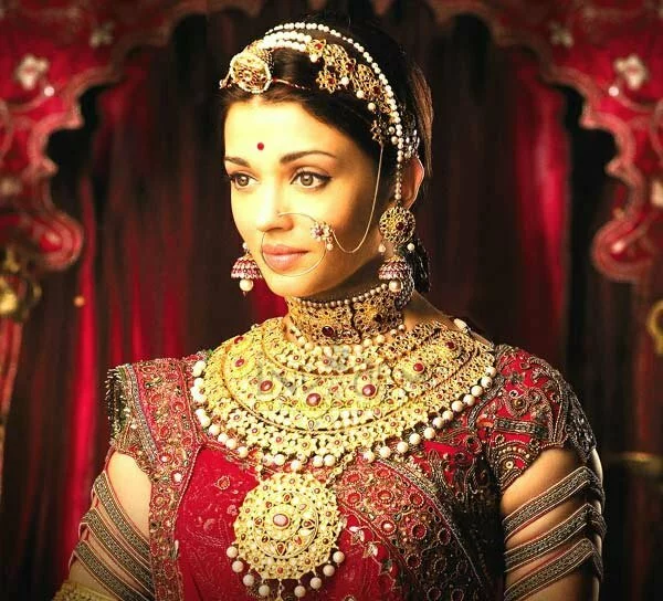 Jewelry and dresses collection for this marriage seasion 2011 Indian Jewellery Jewelry and dresses collection for this marriage seasion 2011
