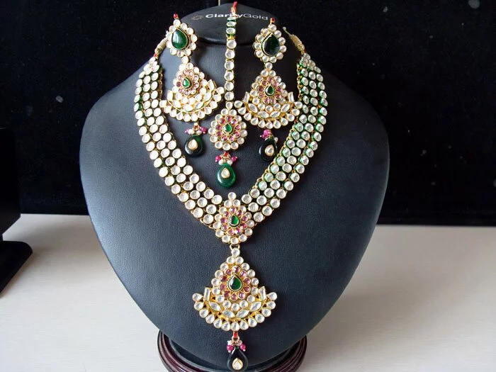 Jewelry and dresses collection for this marriage seasion 2011 KUND NECK 0110014 Jewelry and dresses collection for this marriage seasion 2011