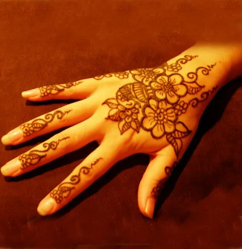 Mehndi For Fashion Conscious Youngsters