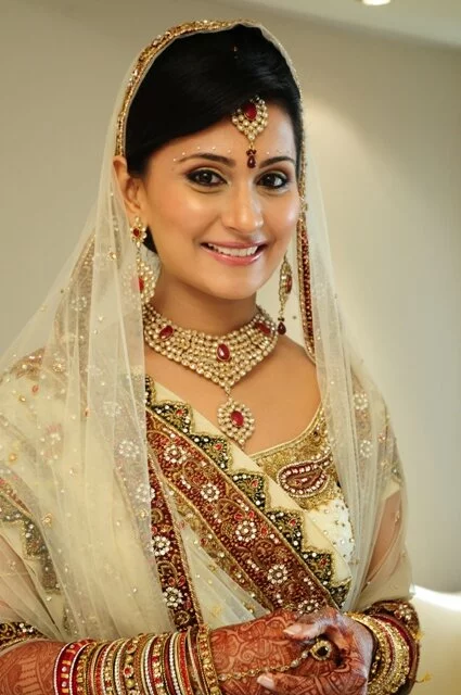 Jewelry and dresses collection for this marriage seasion 2011 PKS 1906 Jewelry and dresses collection for this marriage seasion 2011