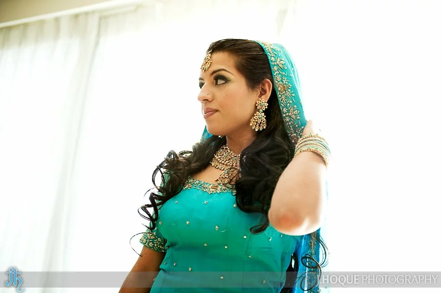 Around The World Muslim Weddings, Dresses And Makeup Asin muslim bridal Around The World Muslim Weddings, Dresses And Makeup