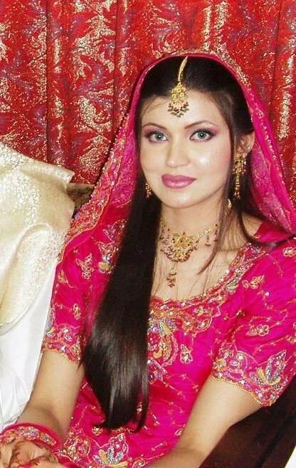 Around The World Muslim Weddings, Dresses And Makeup Bridal Dresses in Pakistan Around The World Muslim Weddings, Dresses And Makeup