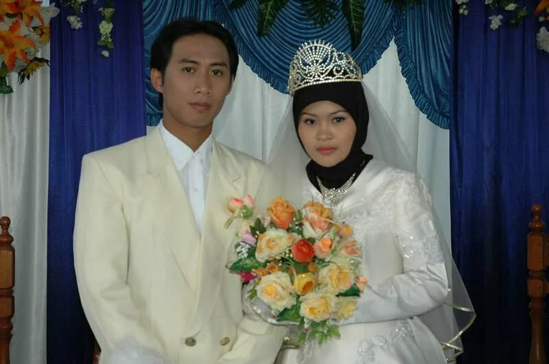 Around The World Muslim Weddings, Dresses And Makeup Omani muslim marriage and ceremony from traditional muslim Around The World Muslim Weddings, Dresses And Makeup