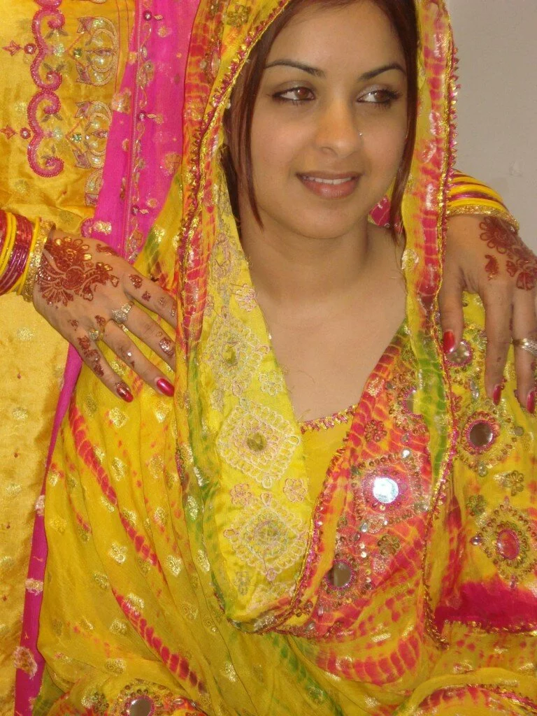 Pakistani bride the beauty of pakistan image 6 768x1024 Around The World Muslim Weddings, Dresses And Makeup