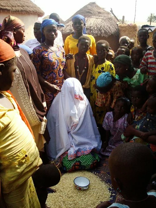 Around The World Muslim Weddings, Dresses And Makeup a muslim wedding tamale ghana Around The World Muslim Weddings, Dresses And Makeup