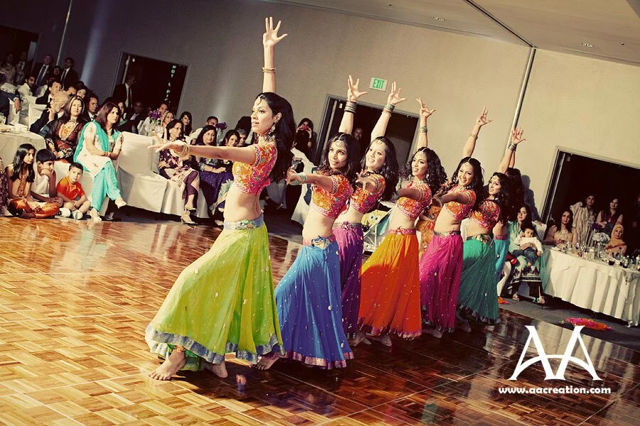 Around The World Muslim Weddings, Dresses And Makeup pakistani wedding dance picture Around The World Muslim Weddings, Dresses And Makeup