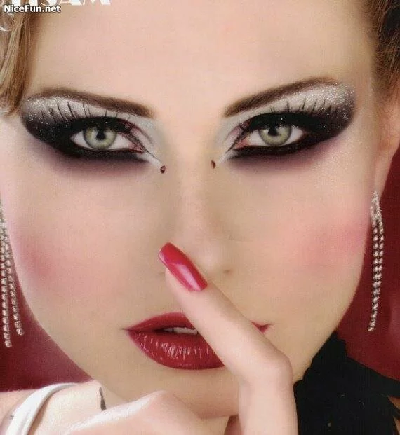 arabic eye makeup. Arabic Eye Makeup.