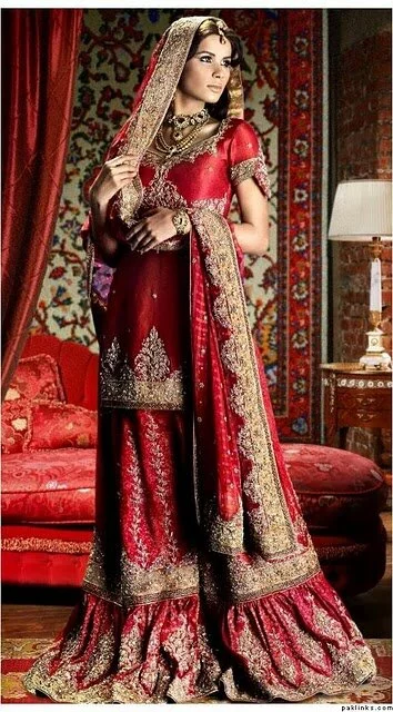 Beautiful Pakistani bridal gharara styel image 11 by muslimblog.co .in  Beautiful Indian and Pakistani fashion bridal gharara images