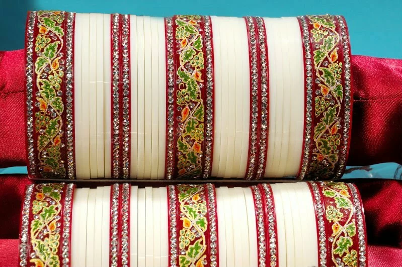 Beautiful wedding bangles, bridal wear photo gallery Bengali wedding bangles Beautiful wedding bangles, bridal wear photo gallery
