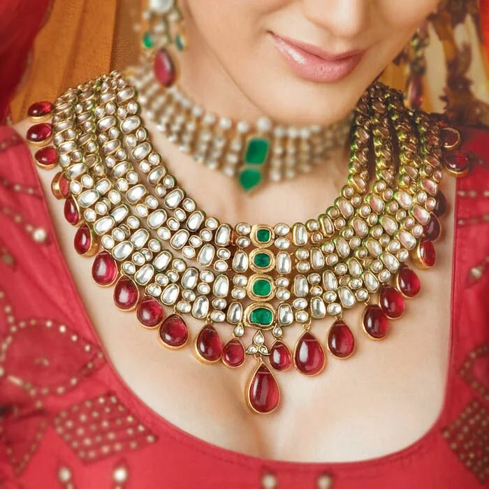 Indian bridal wear and makeup tips 2011 Indian Bridal beautiful Kundan Jewelry Set Indian bridal wear and makeup tips 2011