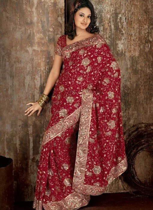 Latest beautiful Indian bridal and all type saree for womens Latest beautiful Indian Bridal saree for womens image 4 by Muslimblog.co .in Latest beautiful Indian bridal and all type saree for womens