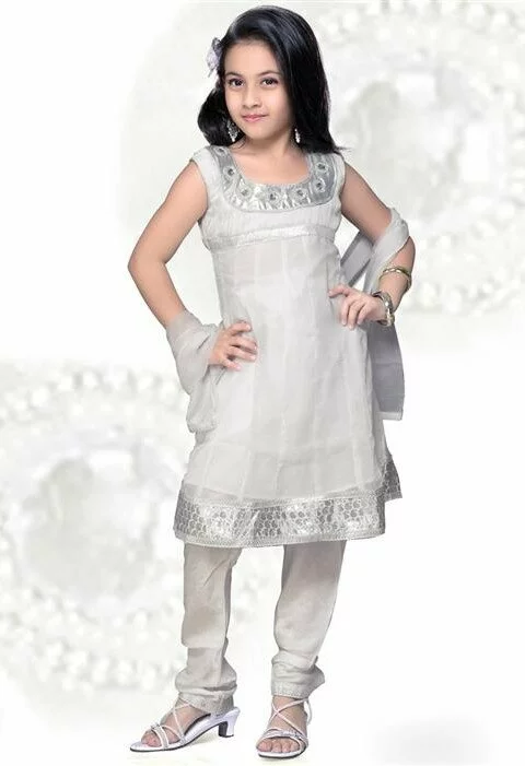 Beautiful Eid Dress Collection for Kids 2011 Beautiful Dress Collection for Kids 9 480x701 Beautiful Eid Dress Collection for Kids 2011