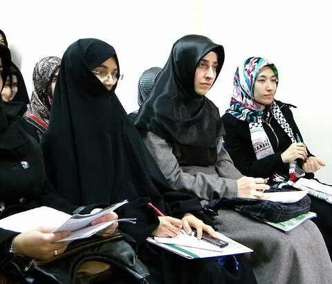 Can women go for job according to Islam Young Muslim Girls 480x411 Can women go for job according to Islam