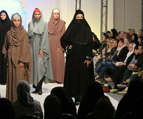 Fashion is no longer fashion when less is more Islamic fashions 480x399 Fashion is no longer fashion when less is more
