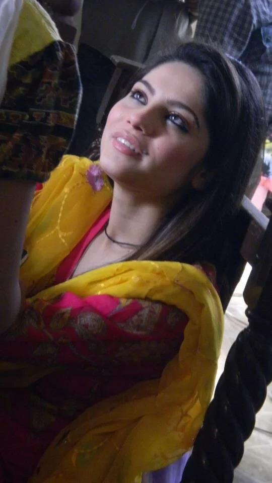 Beautiful Pakistani Girl talking with her friend at home Beautiful Pakistani Girl talking with her friend at home Beautiful Pakistani Girl talking with her friend at home