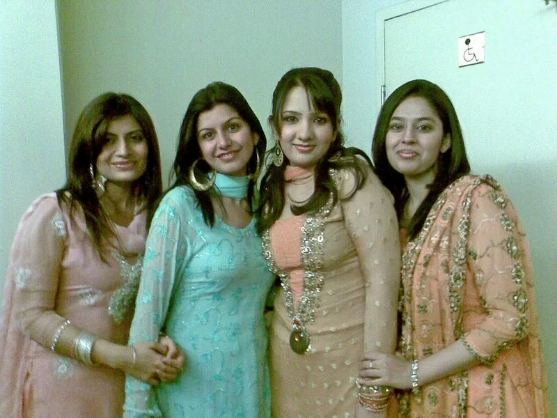 Pakistani Girls enjoying at different parties Pakistani Girls enjoying at different parties Pakistani Girls enjoying at different parties