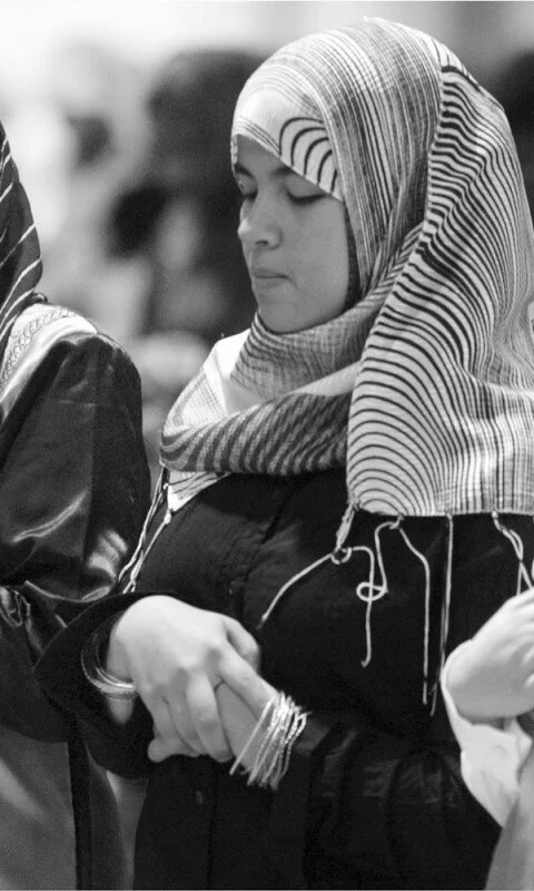 What is the Great Position for the Women in Islam? world muslim women praying 480x800 What is the Great Position for the Women in Islam?