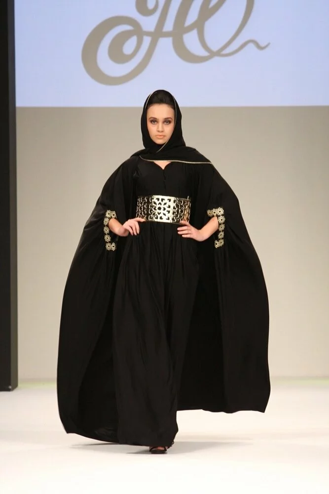 Latest and Best Arabic Abaya Collections 2013 abaya2 Latest and Best Arabic Abaya Collections 2013