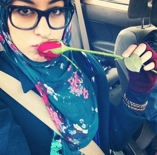Beautiful Women with Rose Beautiful Women with Rose Beautiful Women with Rose