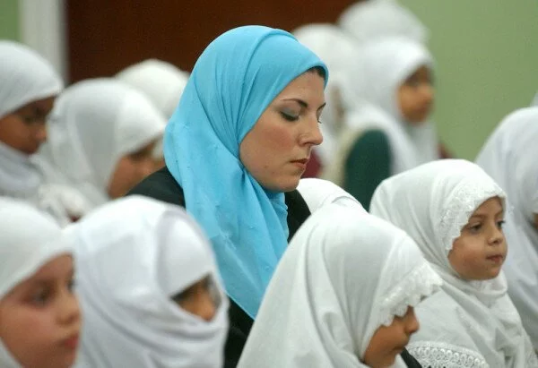 Problem of women in Islamic society Problem of women in Islamic society 600x411 Problem of women in Islamic society